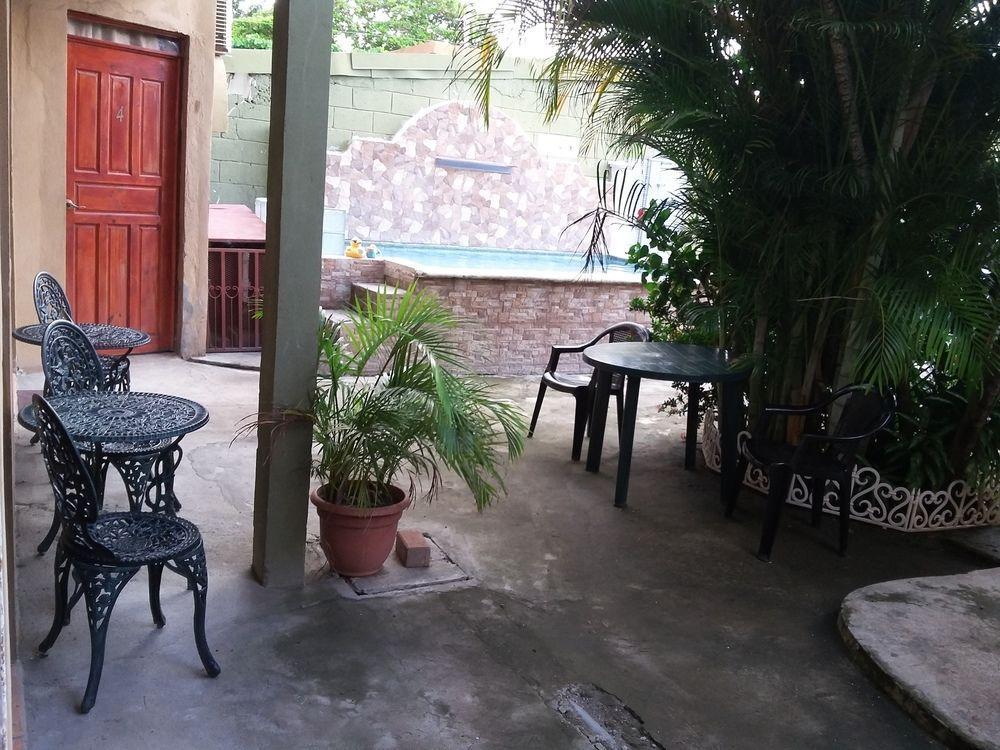 Cabinas Madeleine Puntarenas Bagian luar foto